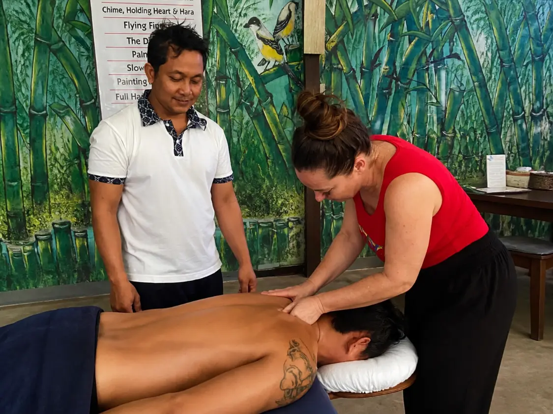 Bali's Cold June 2026: Embrace Warmth with Jari Menari
